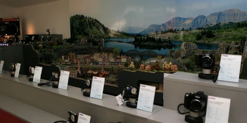 Camerele foto compacte pierd teren în faţa telefoanelor inteligente