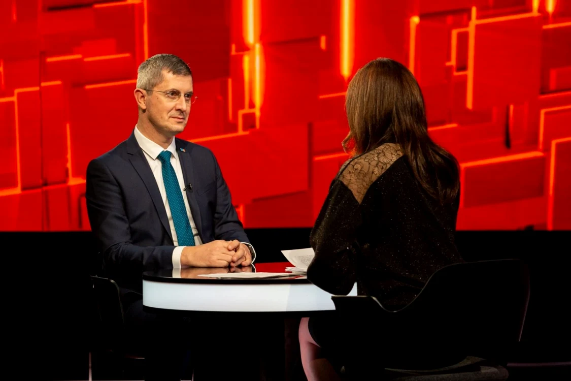 Dan Barna în emisiunea lui Denise Rifai FOTO Kanal D
