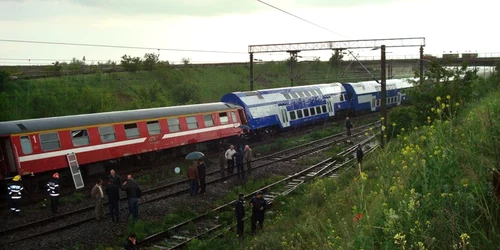 accident tren valea calugareasca foto adevarul