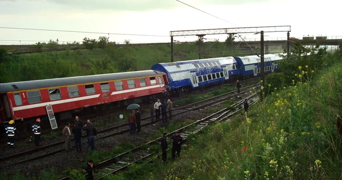 Acceleratul Bucureşti-Iaşi, deraiat la Valea Călugărească în 2008 FOTO Adevărul