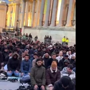rugaciune Ramadan Londra captura video Nick Timothy jpg