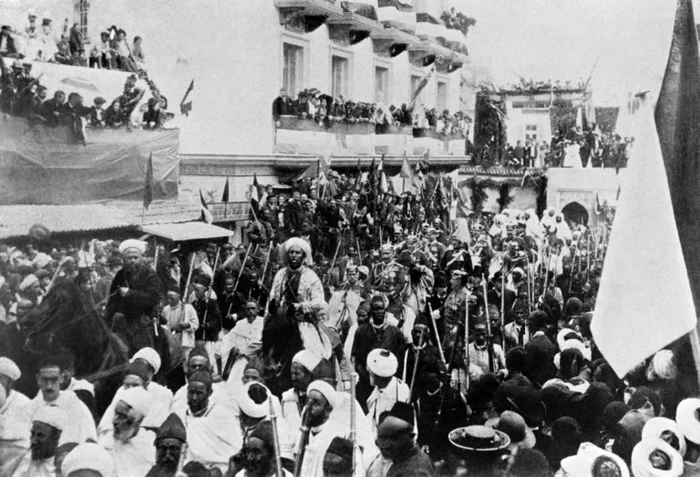 Parada organizată pe 31 martie 1905, în oraşul Tangier (Maroc), cu ocazia vizitei kaiserului german Wilhelm al II-lea FOTO AFP