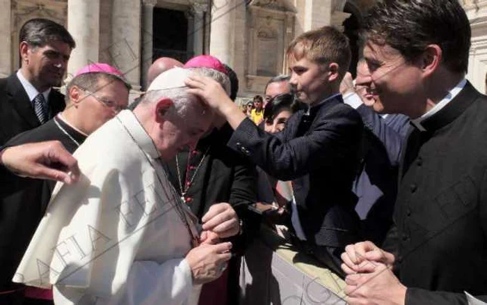 papa francisc vasilica chipiu