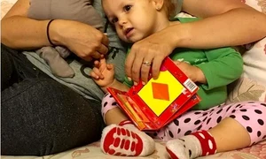 Mirela Boueranu Vaida şi cei doi copii ai săi  jpeg