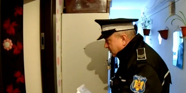 hol de bloc politisti local Galati