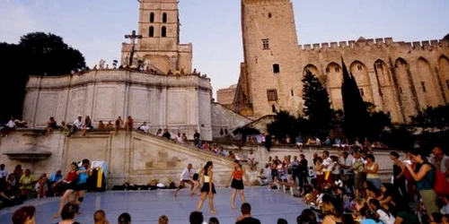 festivalul de teatru avignon