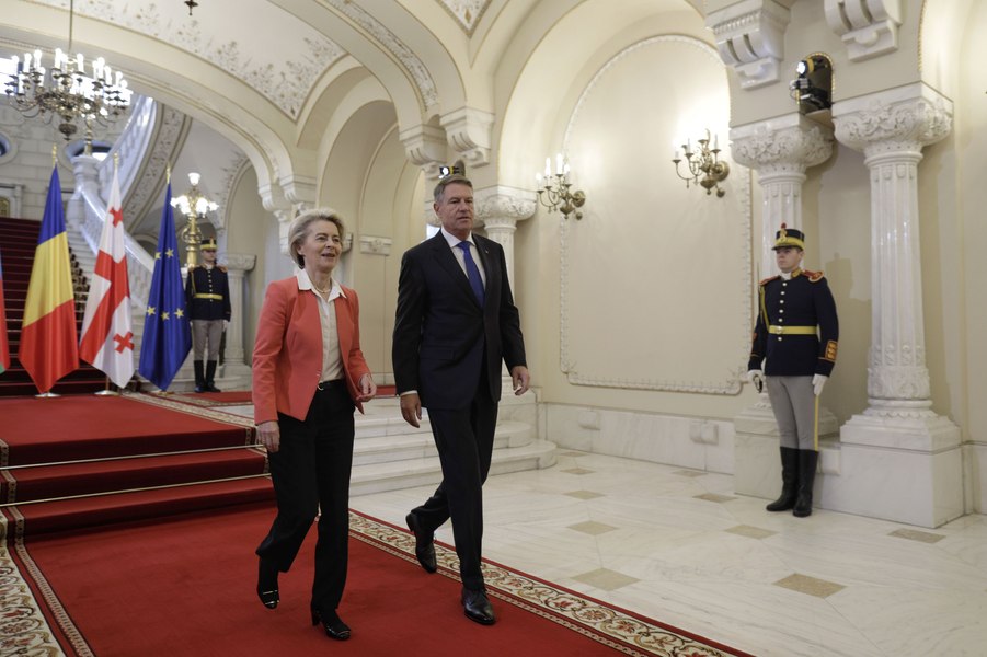 Politico: Iohannis, printre cei care ar putea să o înlocuiască pe Ursula von der Leyen la șefia Comisiei Europene  