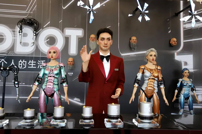 China vrea să creeze roboți umanoizi FOTO Profimedia