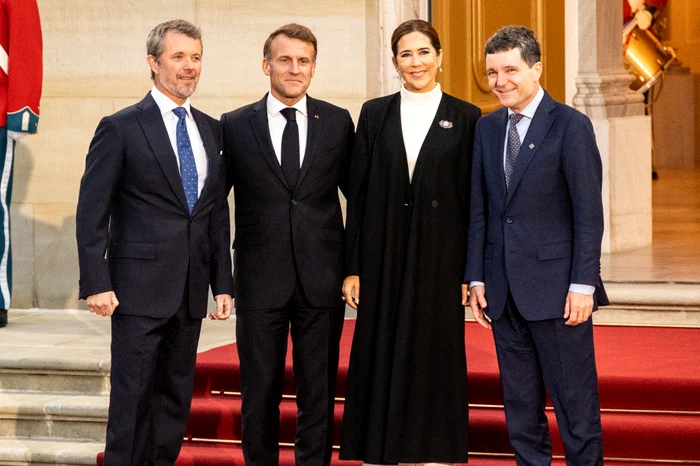 Nicușor Dan, surprins într-un moment stânjenitor la Copenhaga.