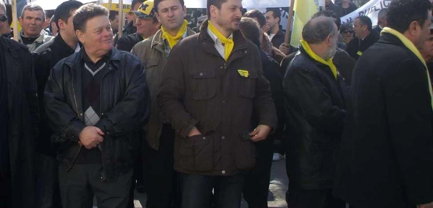 Pe lângă primari, la protest au participat şi simpli locuitori 