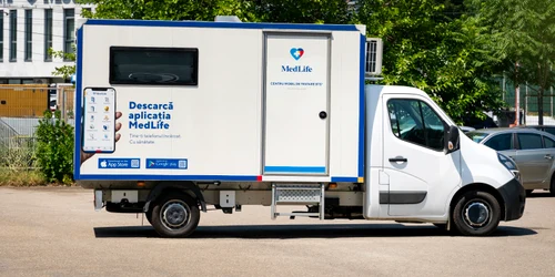 Centru mobil de testare BTS MedLife jpg