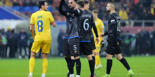 gestul făcut de fotbalistul Lumbardh Dellova în meciul cu România Foto Getty Images jfif