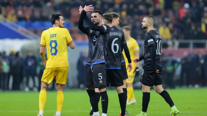 Gestul făcut de fotbalistul Lumbardh Dellova în meciul cu România Foto: Getty Images