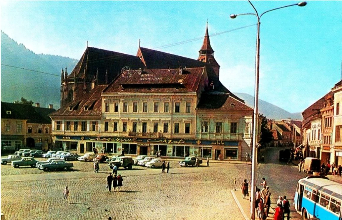 Expoziţia prezintă Braşovul de altădată, dar şi cel din zilele noastre. FOTOorasulmemorabil.ro