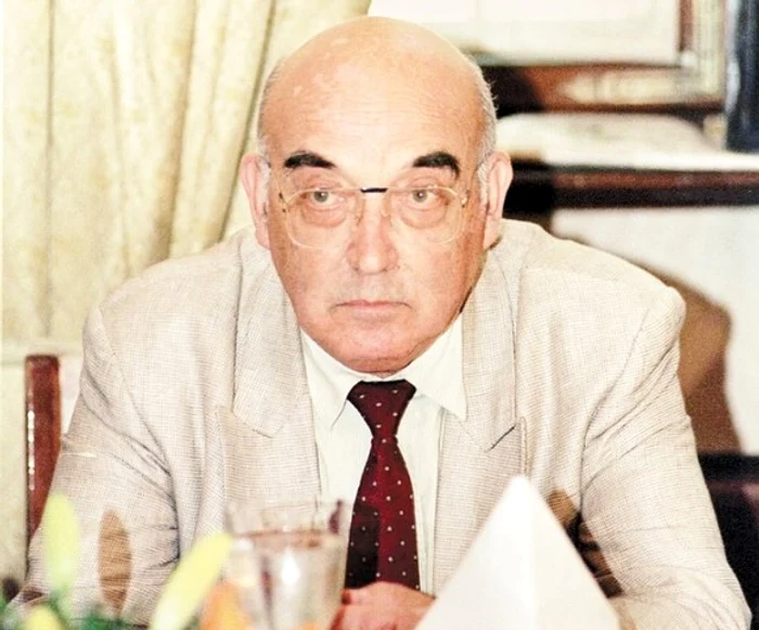 În 1996, Iosif Sava devenise cel mai cunoscut critic de muzică din RomâniaFOTO: adevarul.ro