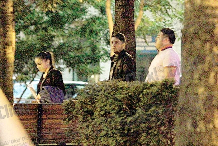 Franco şi Carmen au luat masa în oraş, sub atenta supraveghere a lui Rustem Petrişor (Fotografii: Mihai Ionescu)