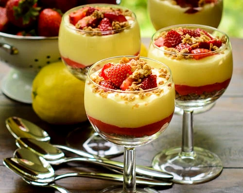parfait capsuni lamaie jpeg