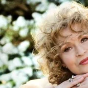 Angela Similea click.ro