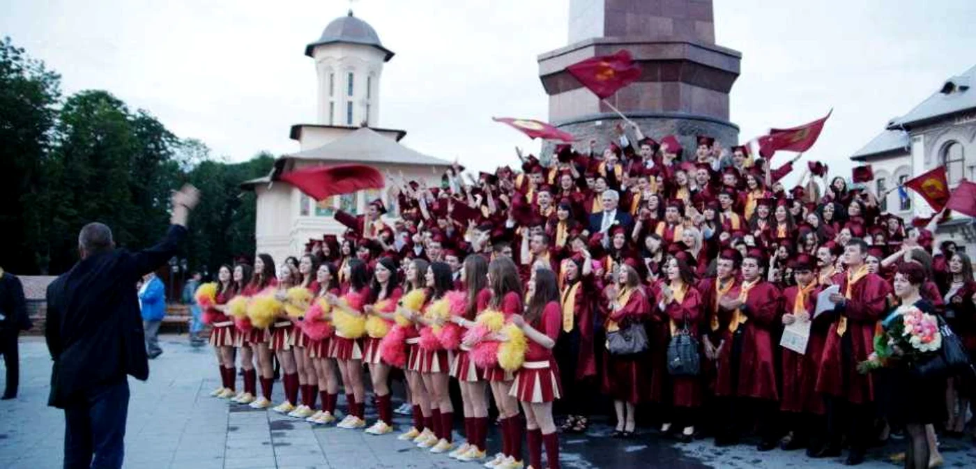 Uniriştii au sărbătorit absolvirea liceului