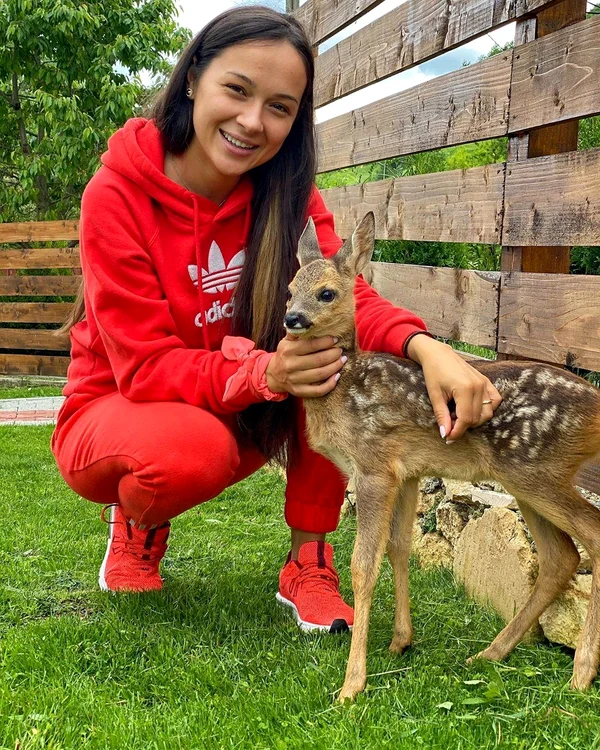 Vlăduța a renunțat  la ruj și rimel 