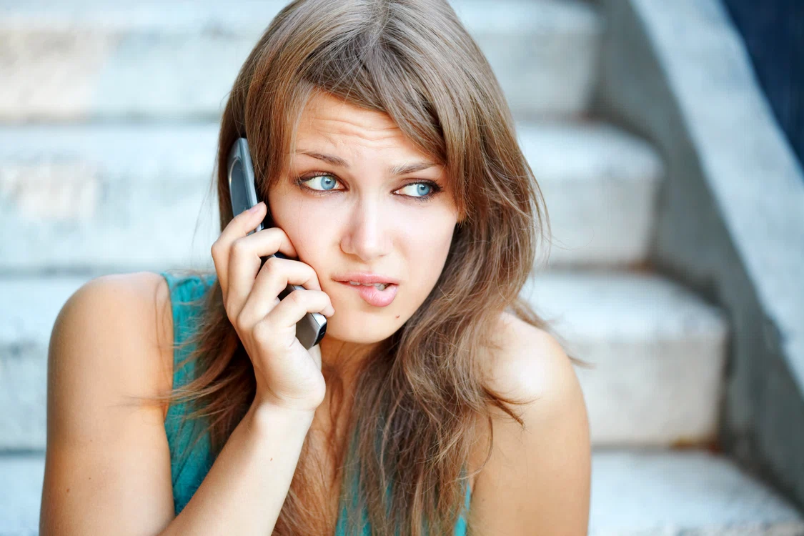 
    Bacteriile de pe telefonul mobil principalele vinovate de deteriorarea tenuluifoto: Shutterstock  