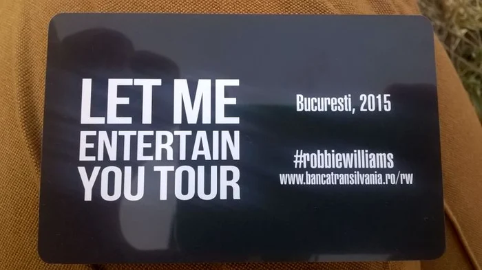 Concert Robbie Williams la Bucureşti. Spectatorii îşi pot plăti cumpărăturile numai cu un card special