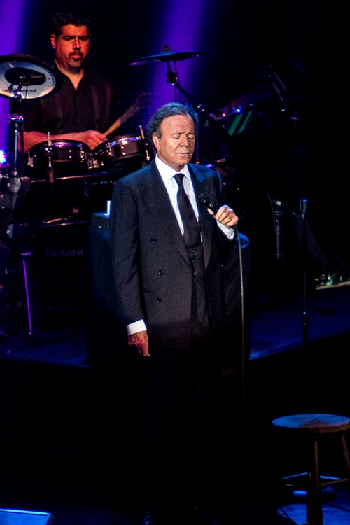 Julio Iglesias2 png