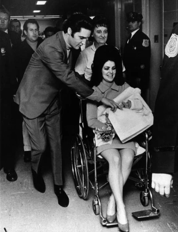 elvis si priscilla jpeg