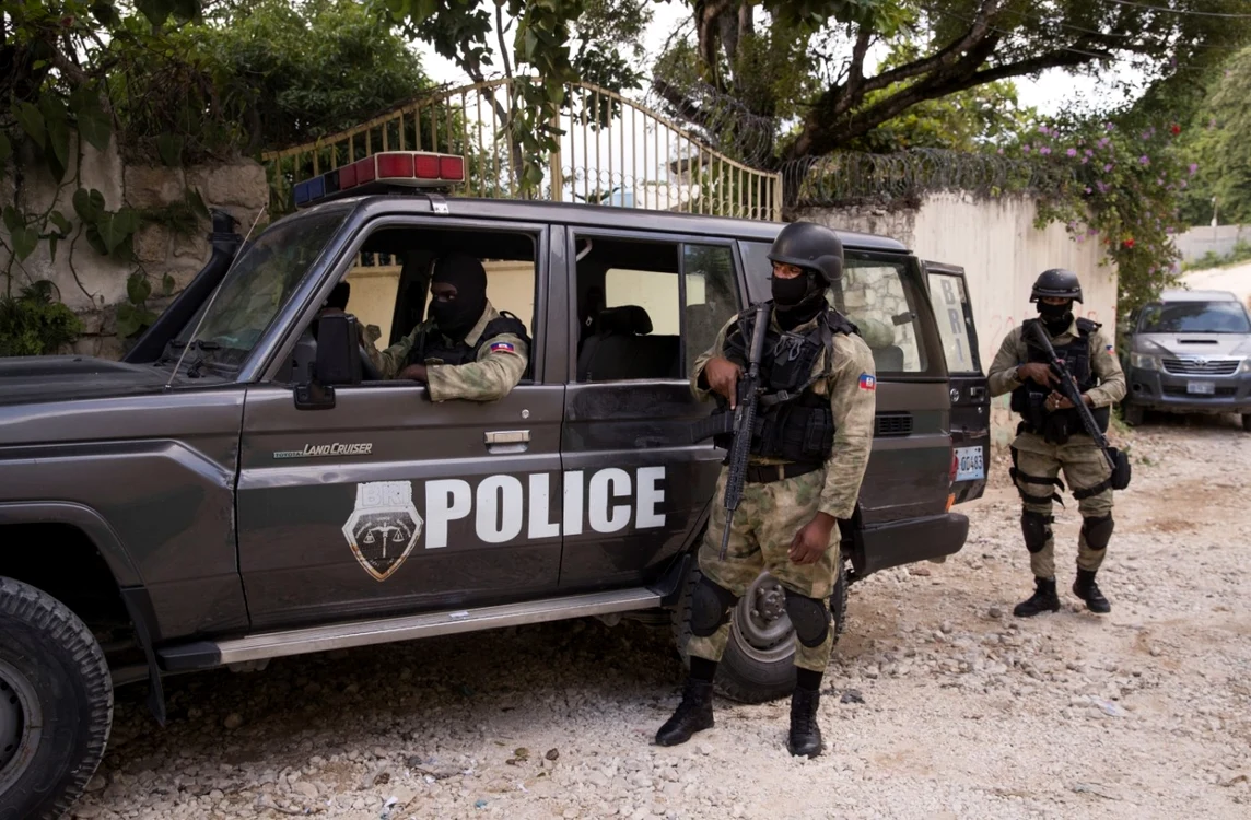 FBI colaborează cu poliția haitiană pentru prinderea vinivaților. Foto: Arhiva Adevărul