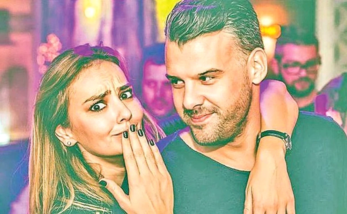 Roxana Ionescu a renunţat la televiziune pentru a-i fi alături logdnicului său, la Timişoara