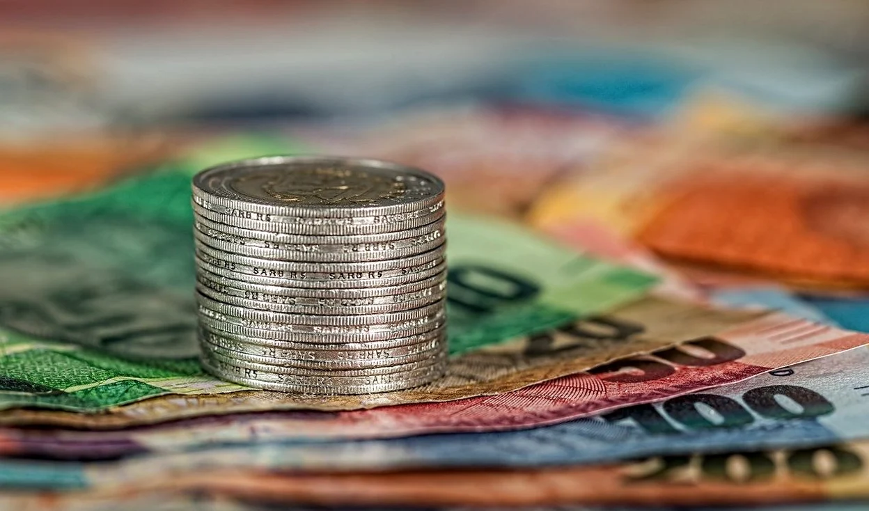 Piața mondială de crowdfunding este estimată la 16 miliarde USD