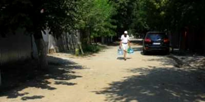 Galati: Strada Braşovului, modernizată doar pe jumătate