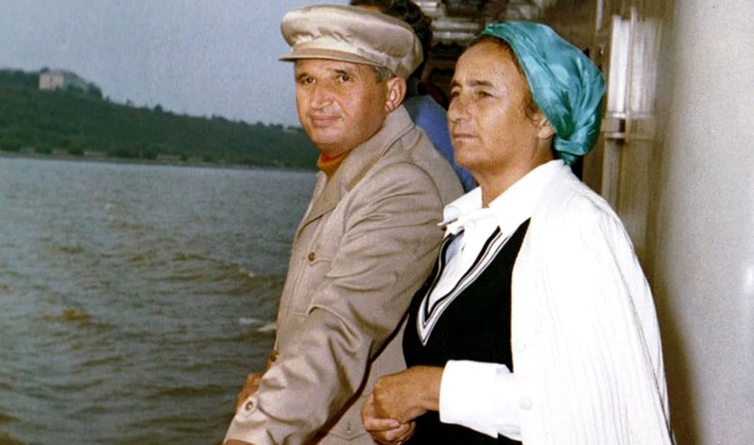 Elena și Nicolae Ceaușescu, într o vacanță în Deltă, în 1976. FOTO arhivă