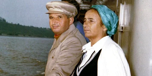 Elena și Nicolae Ceaușescu, într o vacanță în Deltă, în 1976 jpeg