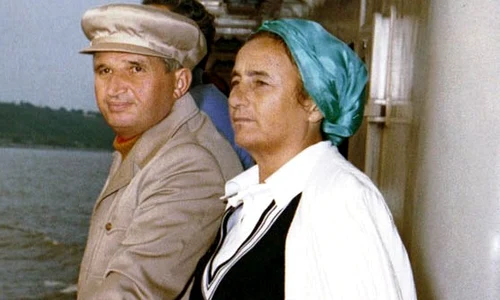 Elena și Nicolae Ceaușescu, într o vacanță în Deltă, în 1976 jpeg