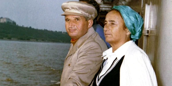 Elena și Nicolae Ceaușescu, într o vacanță în Deltă, în 1976 jpeg