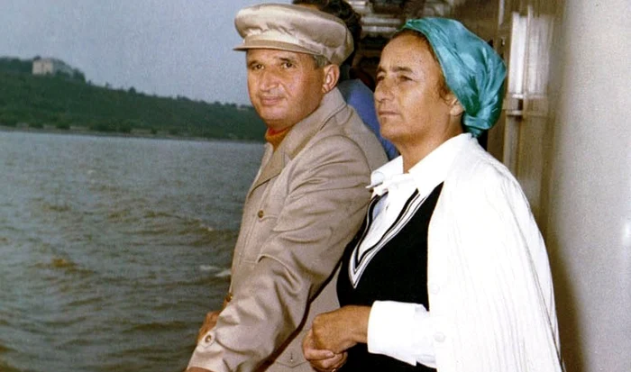 Elena și Nicolae Ceaușescu, într o vacanță în Deltă, în 1976. FOTO arhivă