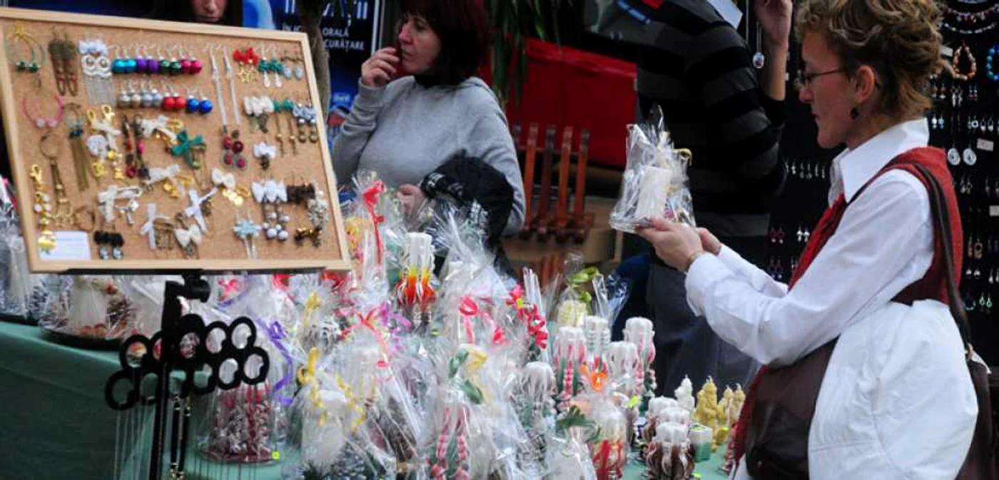 Festivalul clujean de handmade şi artizanat  se va desfăşura la Polus Center  FOTO: organizatori, ediţia din 2012
