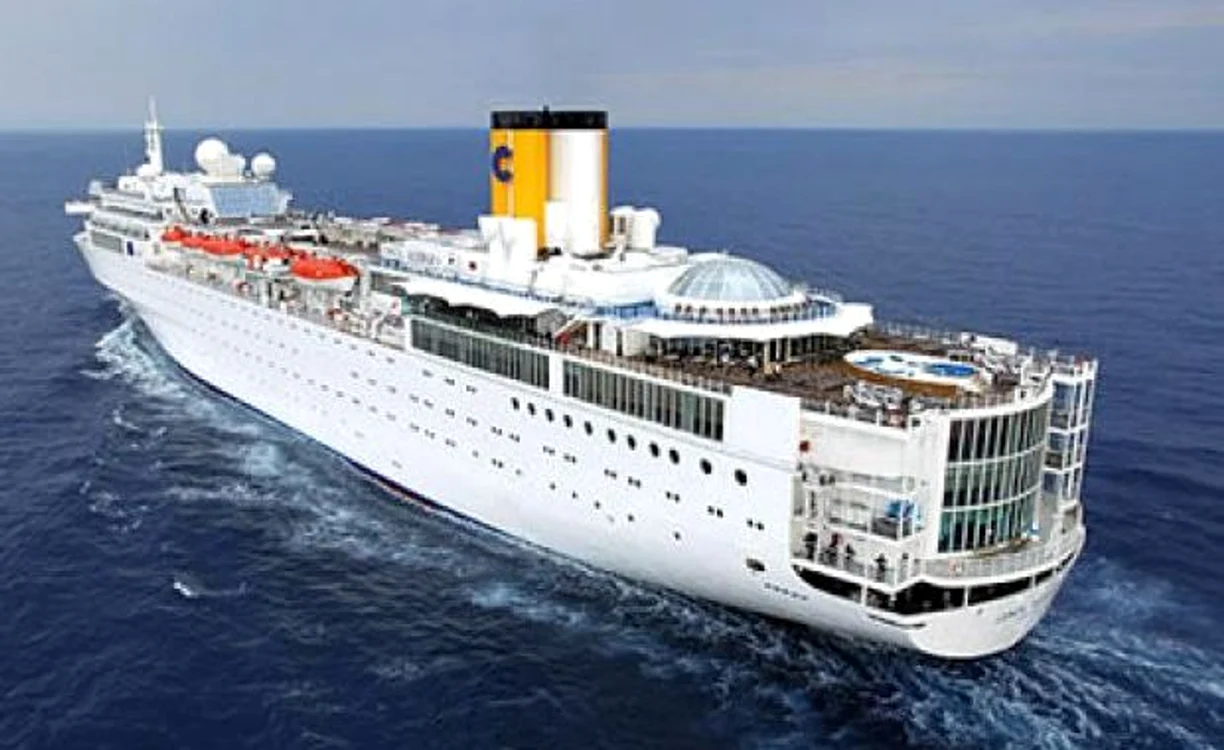 Vasul de croazieră Costa Allegra (foto: gcaptain.com)