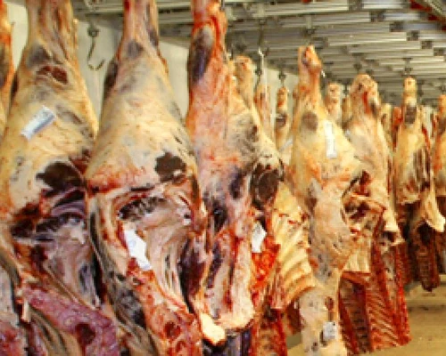 În judeţul Alba există cel puţin trei firme de renume, producătoare de mezeluri din carne de porc