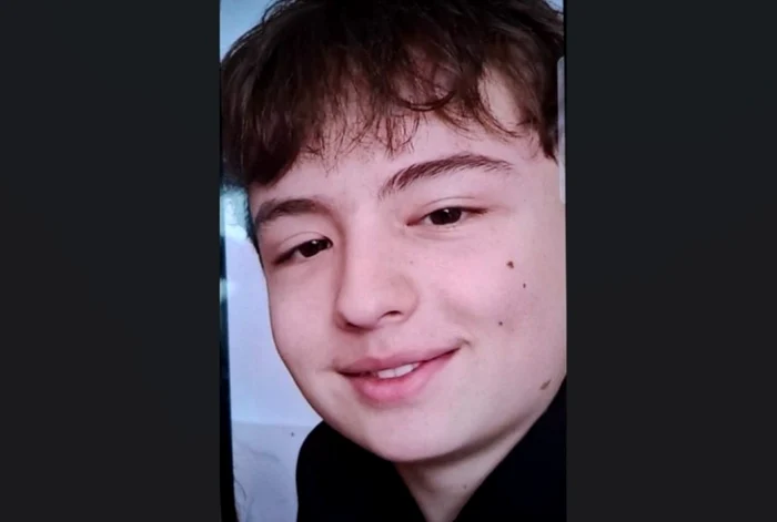 Cei care au informaţii despre băiatul dispărut pot apela 112. Foto Poliţia Română