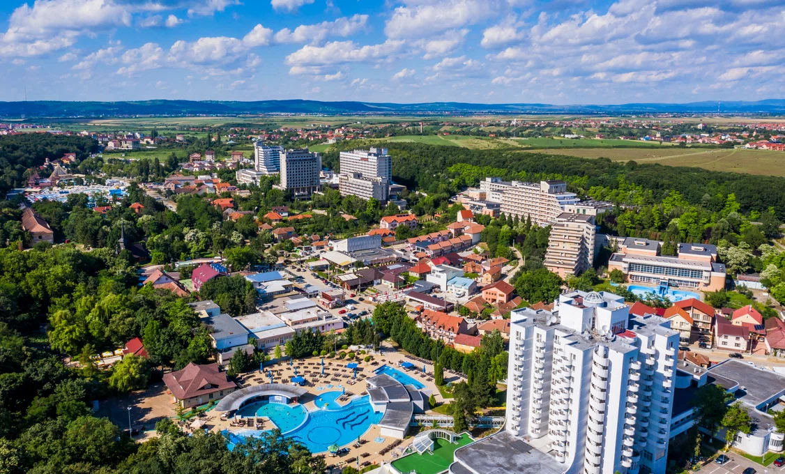 Românii din străinătate, nemulțumiți de prețuri și servicii la Băile Felix / foto: Shutterstock