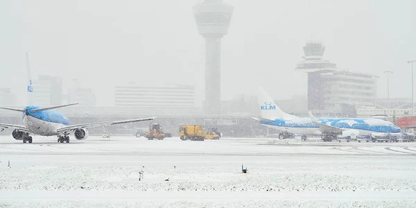 zboruri anulate la amsterdam foto schiphol nl jpg