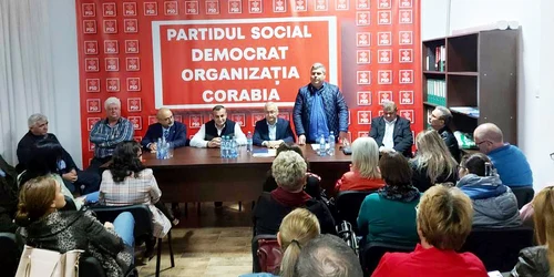 ciucu in sedinta la psd corabia   foto fb psd olt jpg