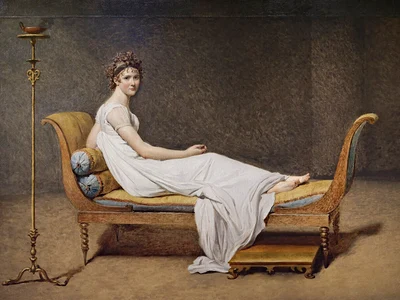 Portretul doamnei Récamier, pictat de Jacques-Louis David (1800), aflat în patrimoniul Muzeului Luvru din Paris (© Wikimedia Commons)