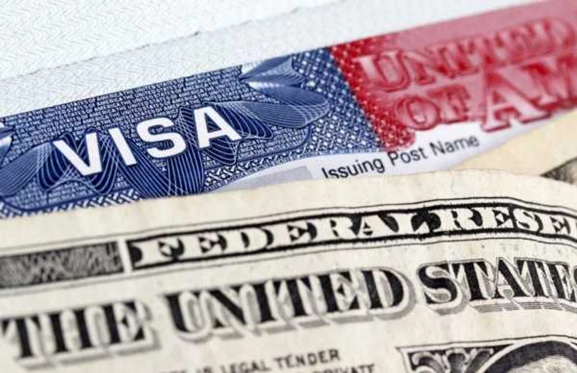 Ambasada SUA în România anunţă deschiderea programului „Diversity Immigrant Visa”   FOTO: viza.md