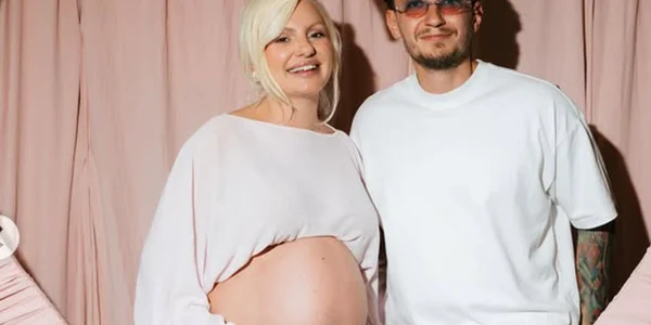Alexandra Stan a devenit mama pentru prima data FOTO Instagram