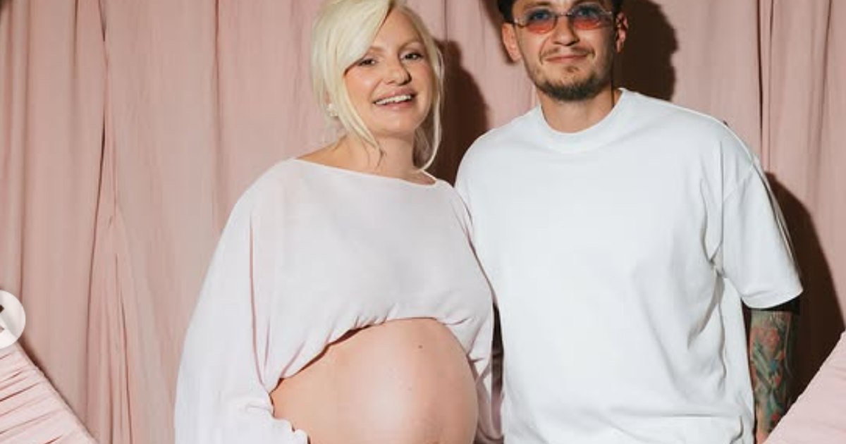Alexandra Stan a devenit mamă pentru prima dată. Artista a născut o fetiță pe care o cheamă Eva