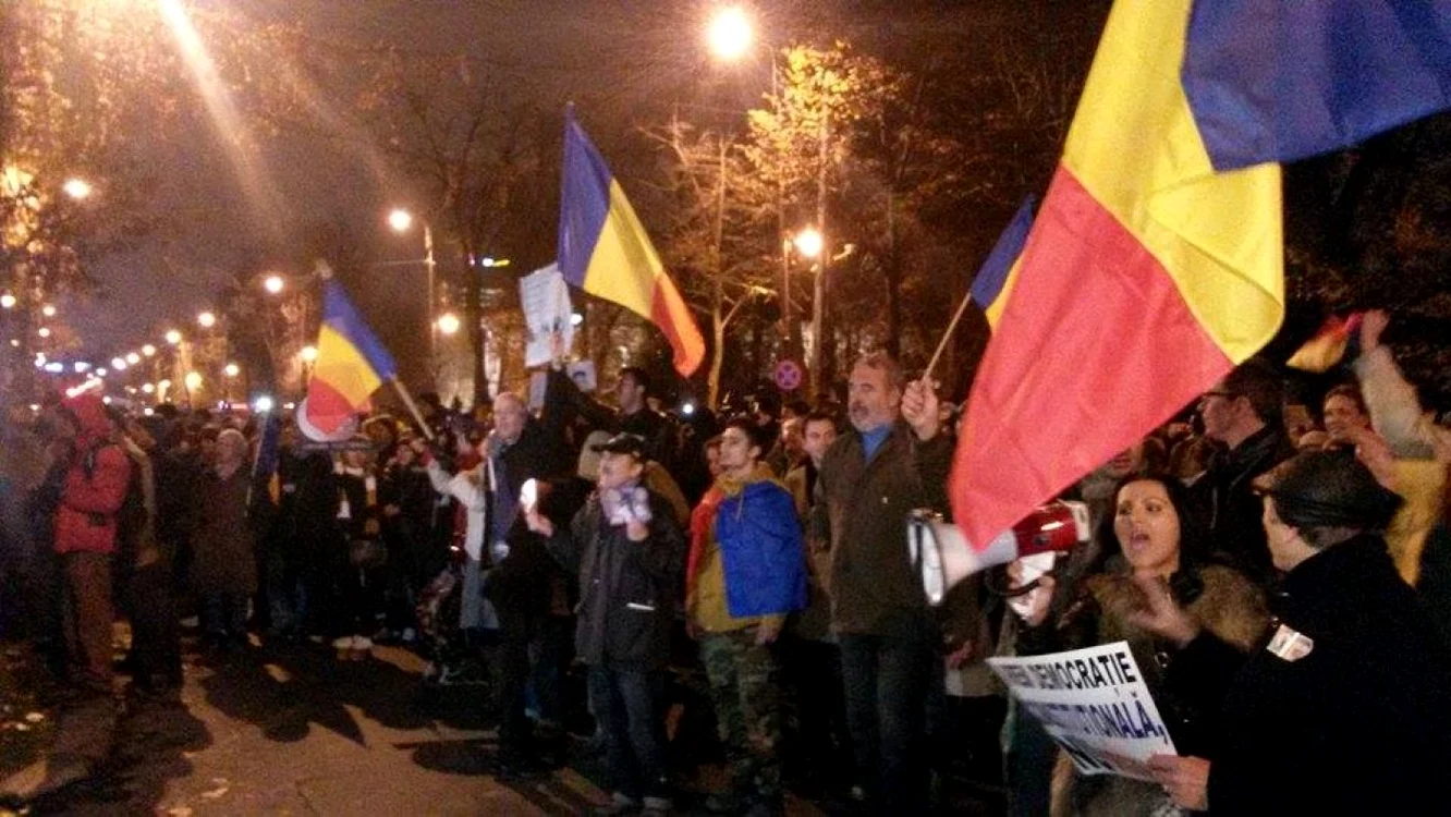 Protest in bucuresti in fata sediului psd FOTO Adevarul/ada