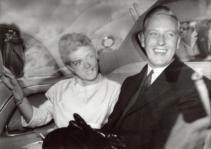 Prințesa Birgitta a Suediei și prințul Johan George de Hohenzollern în drum spre Castelul Stockholm pentru a și pregăti nunta, Profimedia (1) jpg